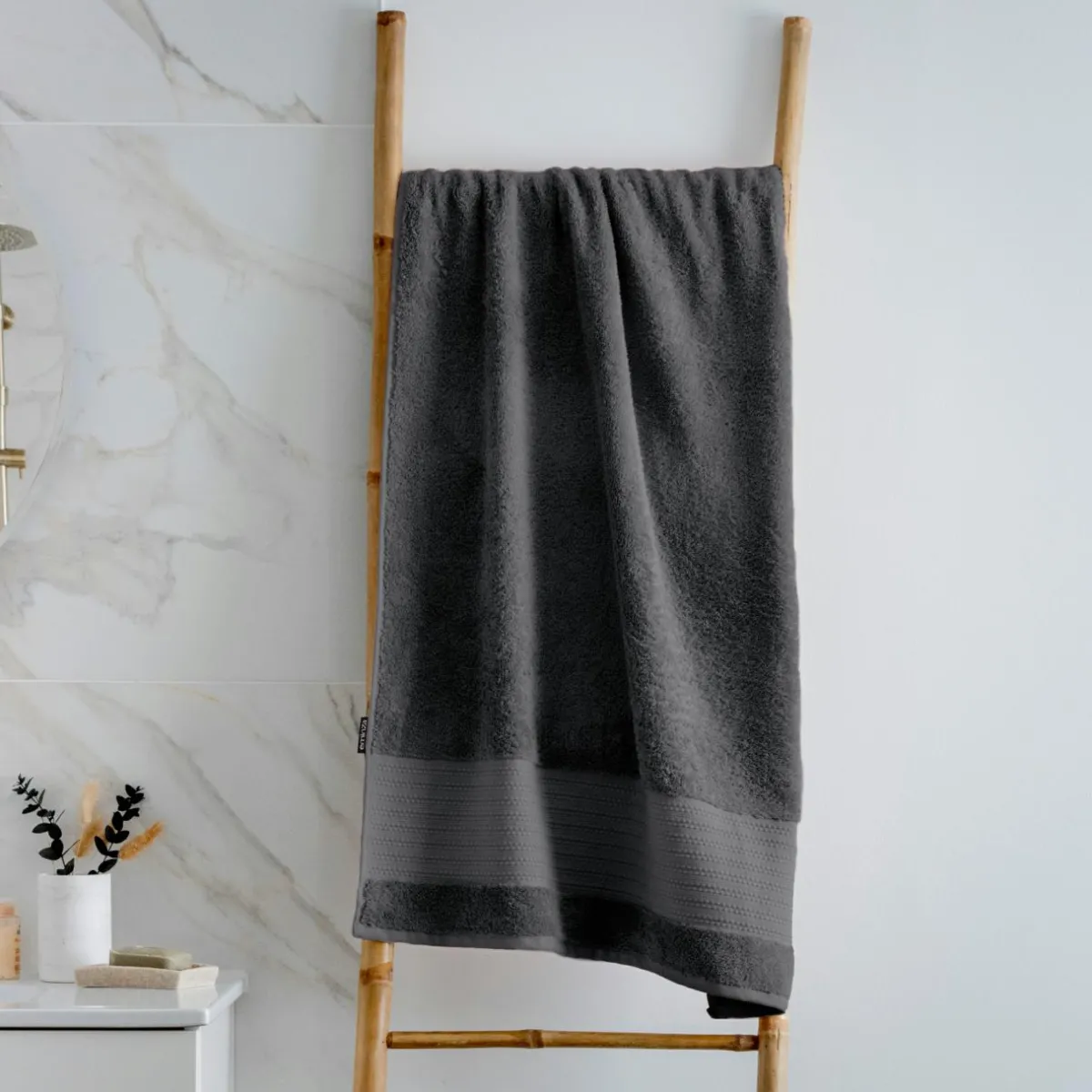 EMINZA Serviette de bain coton bio (70 x 130 cm) Méline Gris orage Gris foncé Outlet