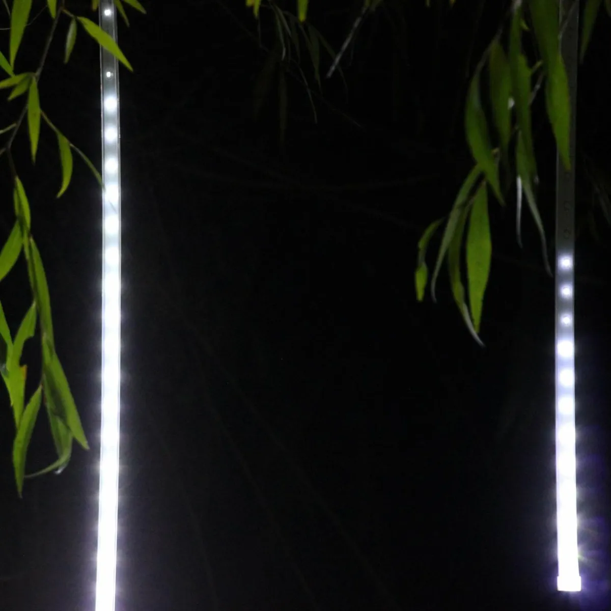 Feeric Lights & Christmas Stalactite lumineuse 6 m 210 LED Glaçons défilement Blanc froid Outlet