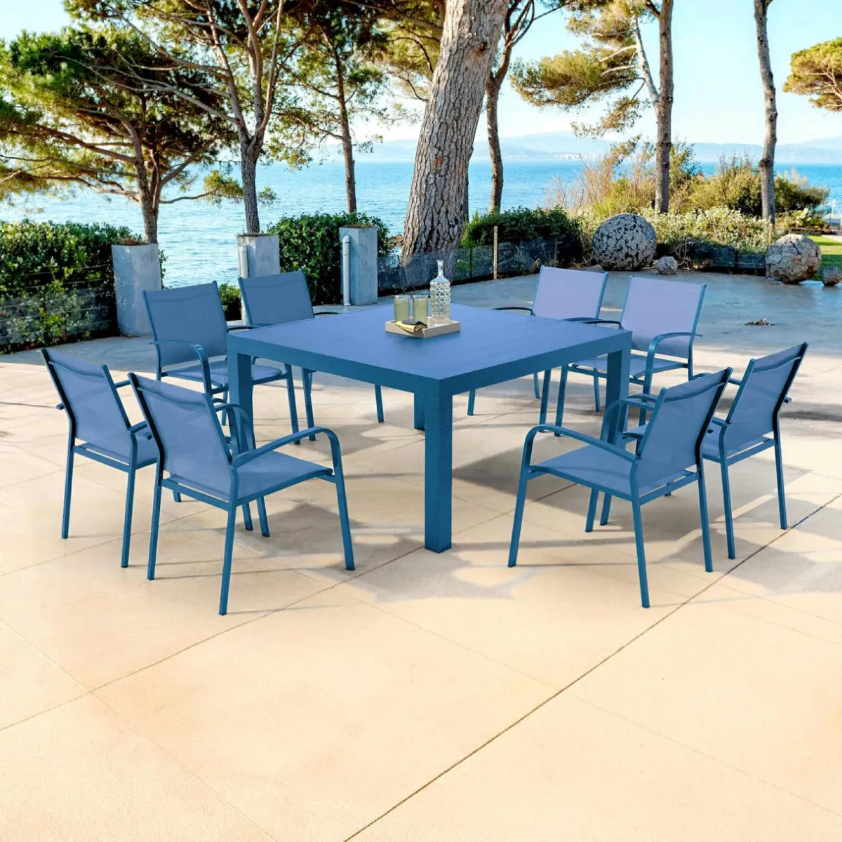 MOBELLIA Table de jardin carrée aluminium 8 places (136 x 136 cm) Murano Bleu pétrole Clearance