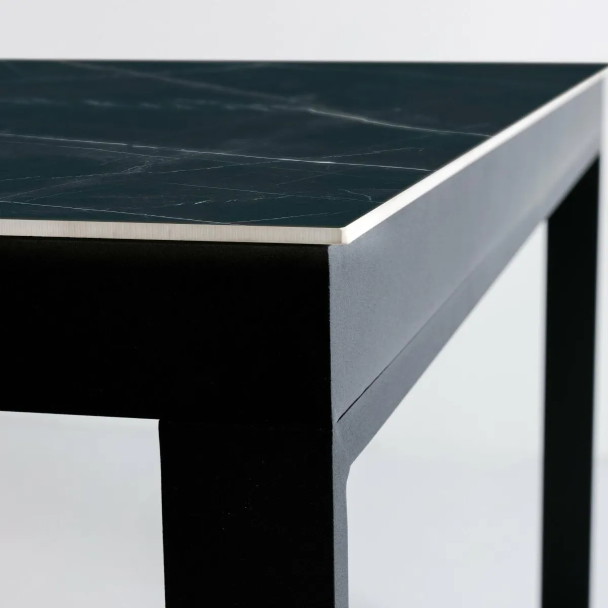 MOBELLIA Table de jardin en aluminium et céramique 12 places (260 x 120 cm) Kore Noir marbré Online