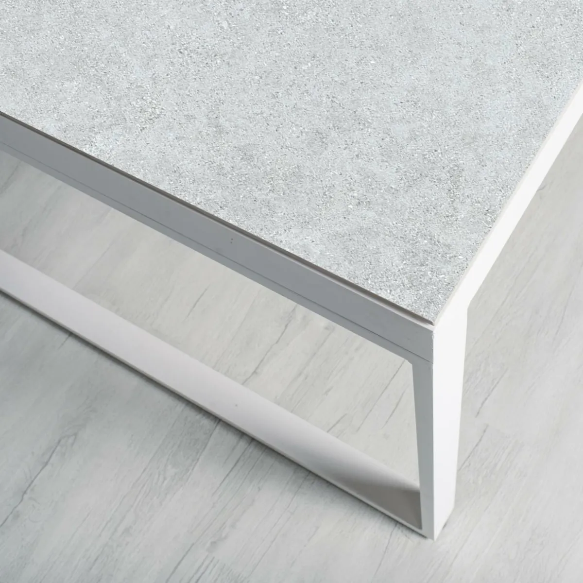 MOBELLIA Table de jardin en aluminium et céramique 12 places (260 x 120 cm) Kore Blanc et Gris clair Discount