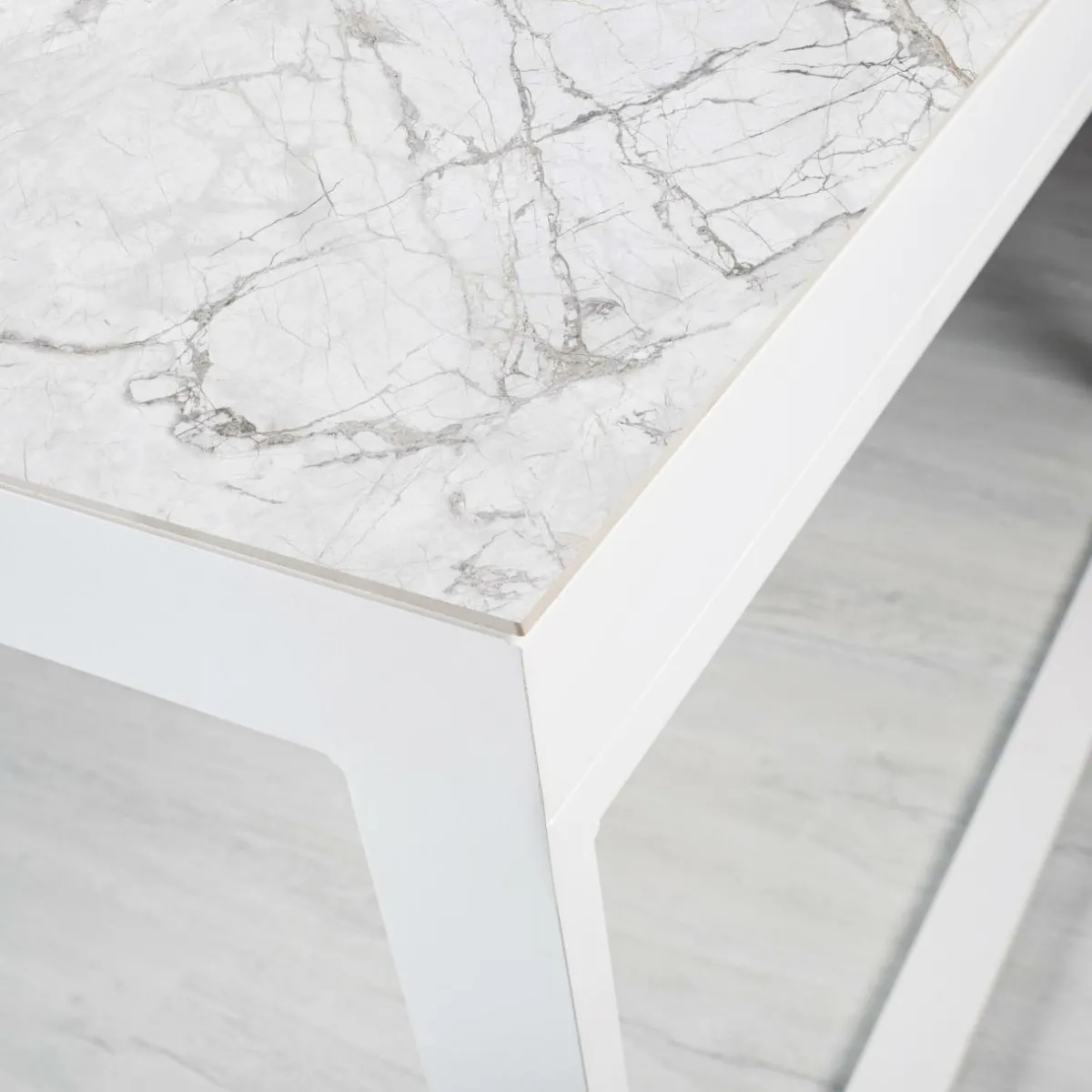 MOBELLIA Table de jardin en aluminium et céramique 12 places (260 x 120 cm) Kore Blanc marbré Outlet