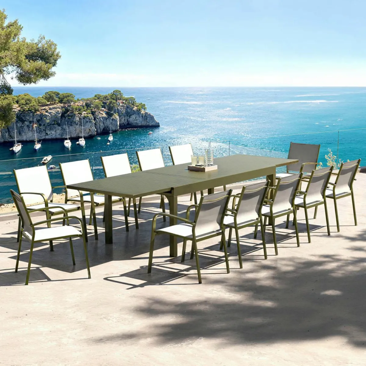 MOBELLIA Table de jardin extensible aluminium 12 places (200/320 x 100 cm) Murano Vert olive New