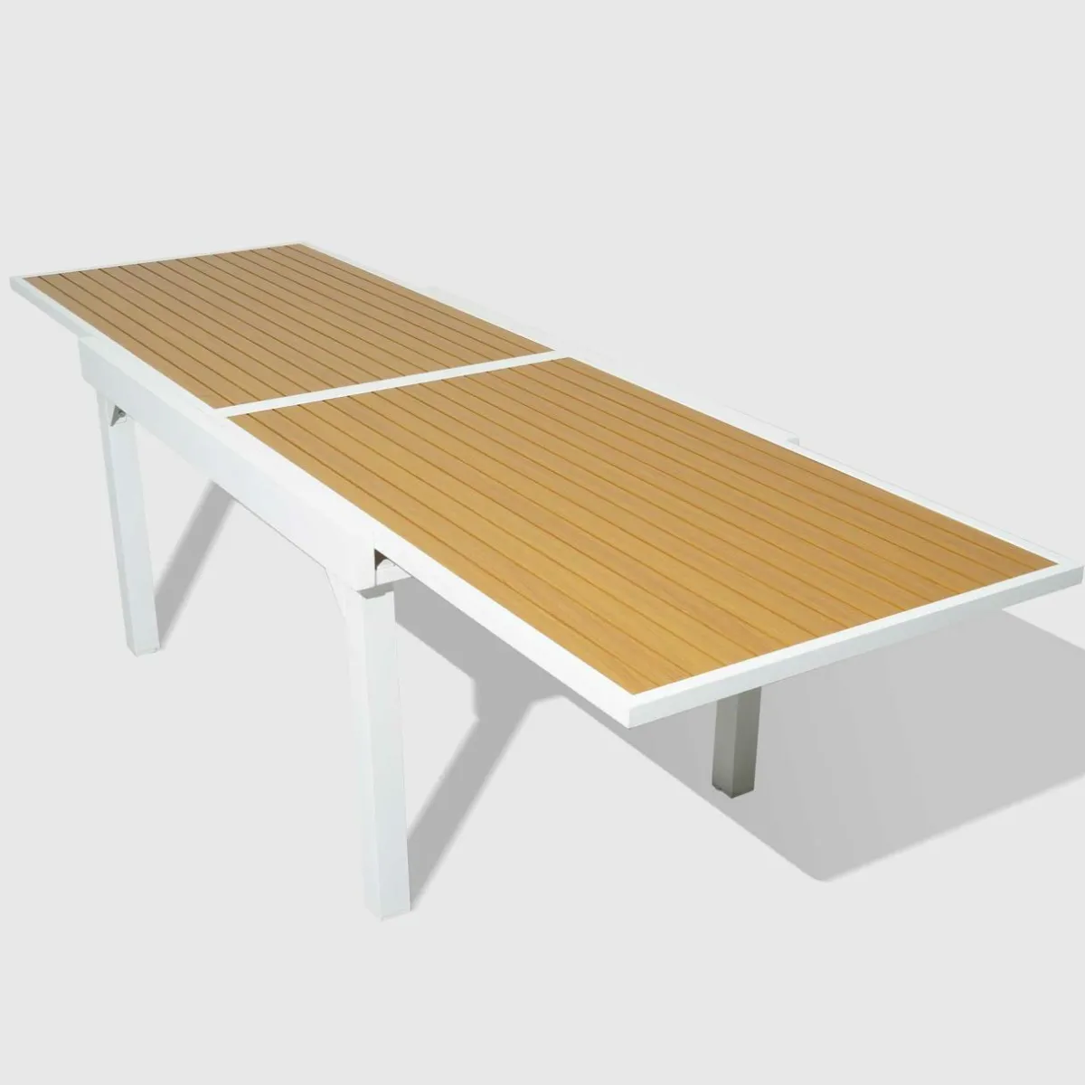 MOBELLIA Table de jardin extensible en aluminium 12 places effet bois (200/320 x 100 cm) Murano Blanc New