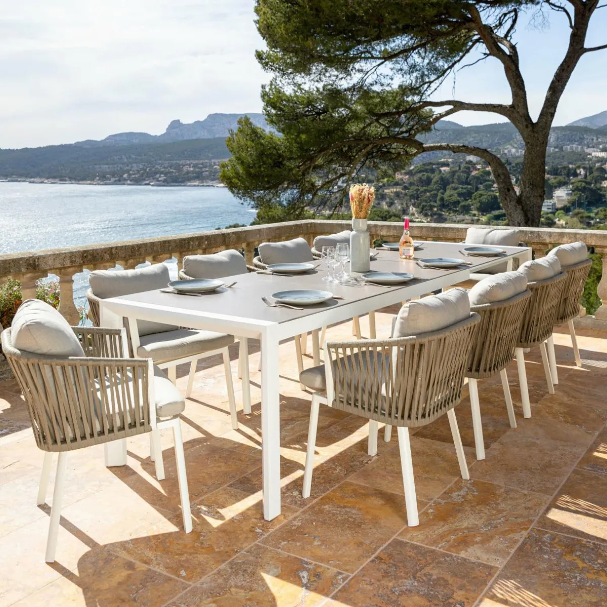 MOBELLIA Table de jardin extensible en aluminium 12 places (195/300 x 96 cm) Amalfi Blanc Online