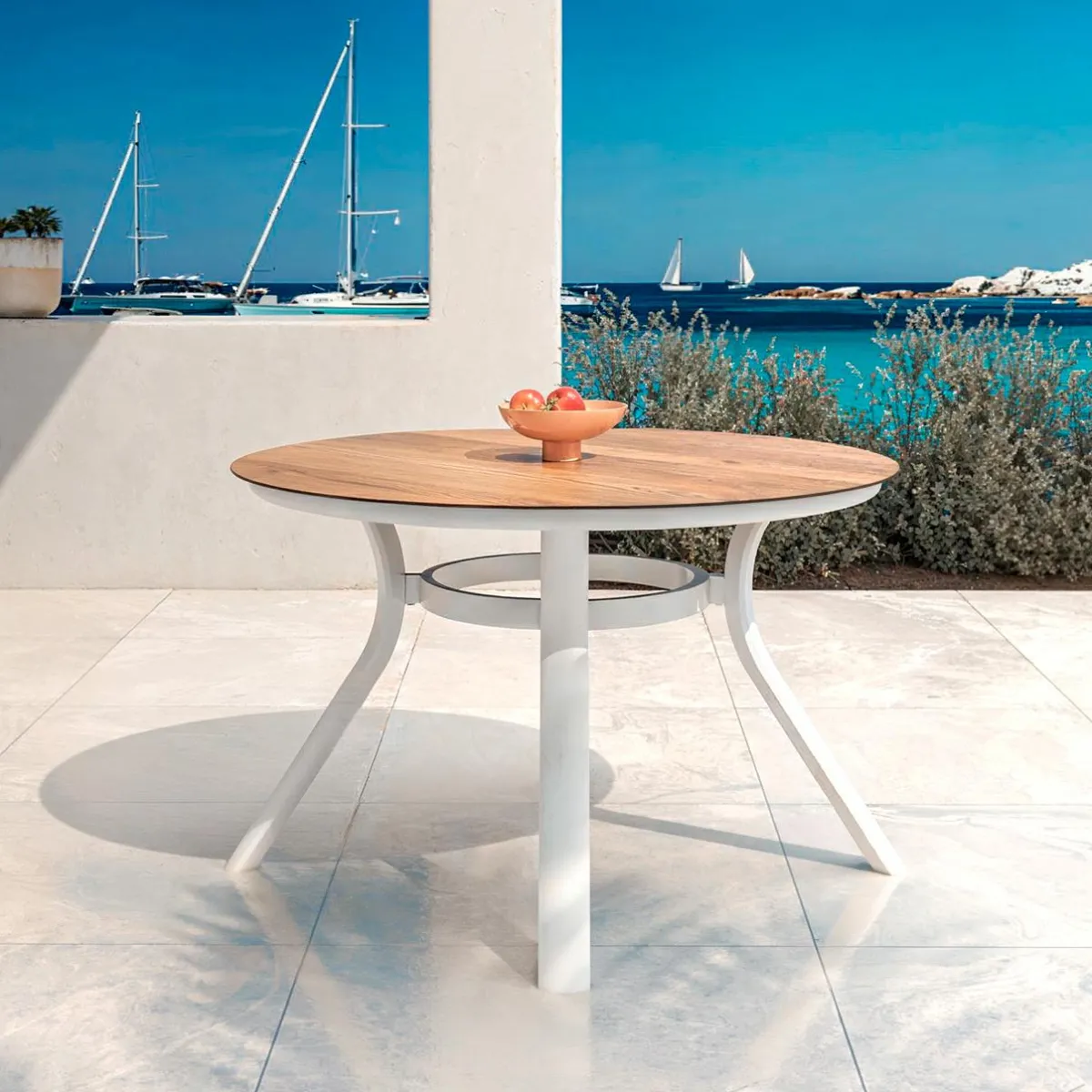 MOBELLIA Table de jardin ronde en aluminium 6 places (D120 cm) Amalfi Blanc