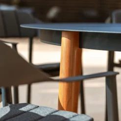 MOBELLIA Table de jardin ronde en aluminium 8 places (D149 cm) Monte Carlo Gris Anthracite Online