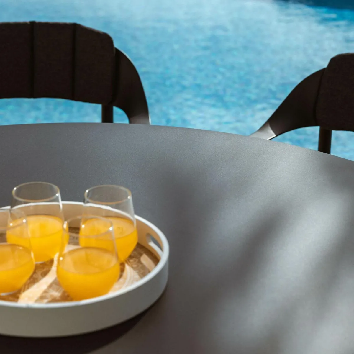 MOBELLIA Table de jardin ronde en aluminium 8 places (D149 cm) Monte Carlo Gris Anthracite Online