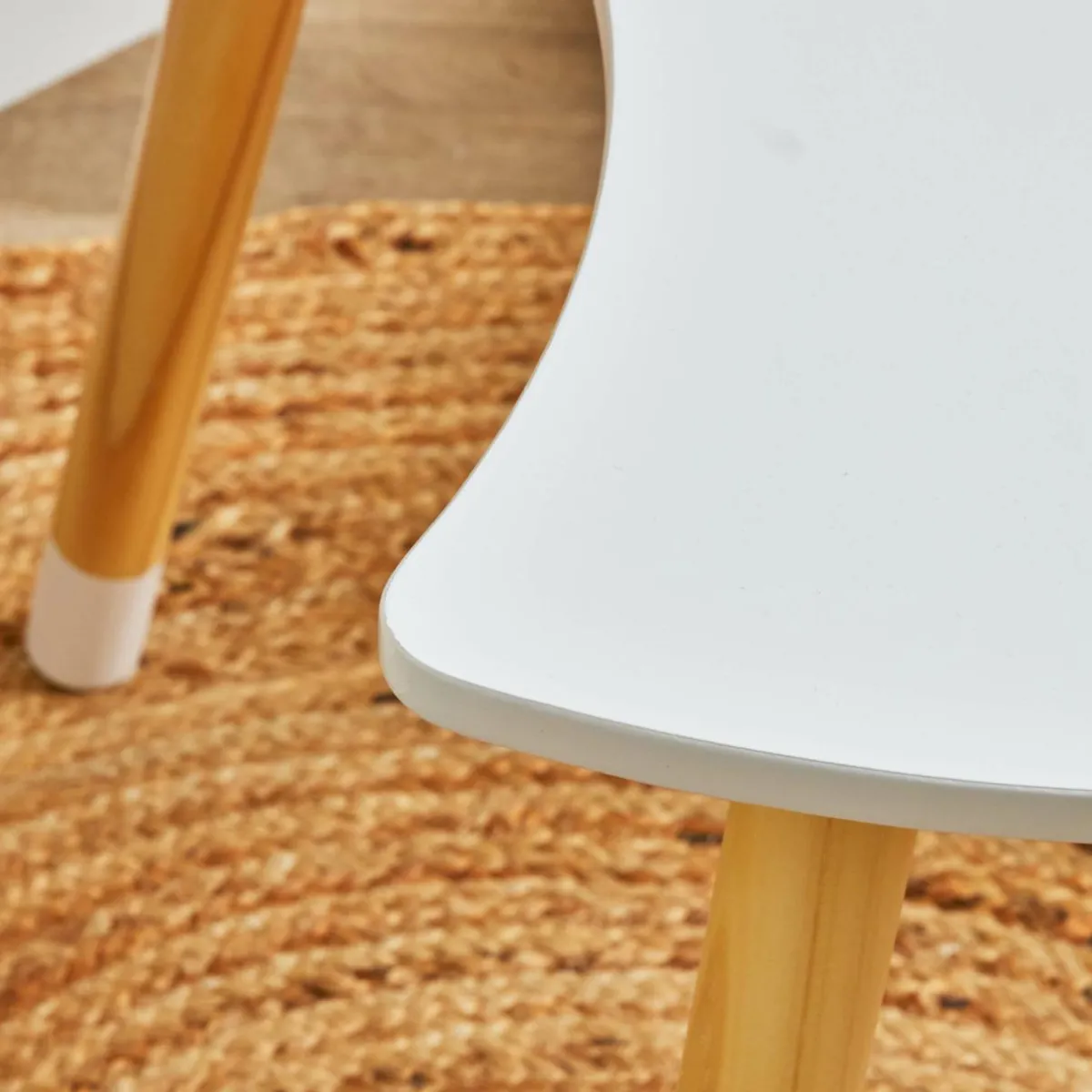 EMINZA Table et 1 chaise enfant bois (H44 cm) Stars Blanc New