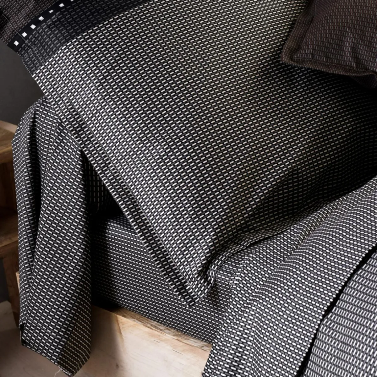 TRADI LINGE Taie de traversin satin de coton (L200 cm) Enzo e Noir Outlet
