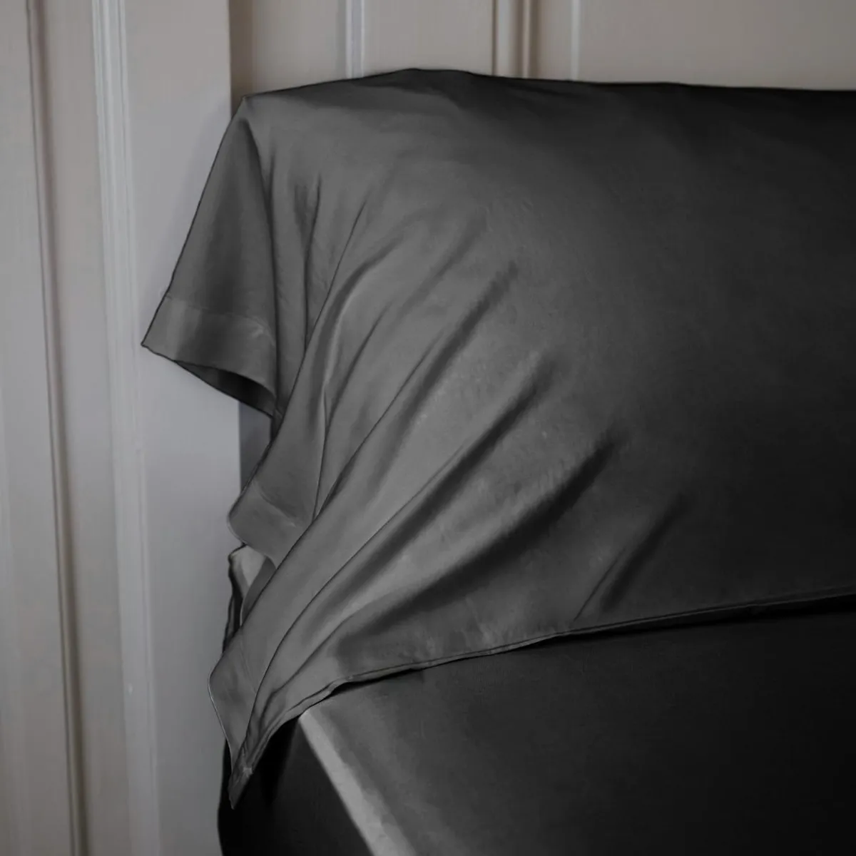 EMINZA Taie de traversin satin de bambou (L185 cm) Sienna Noir Discount