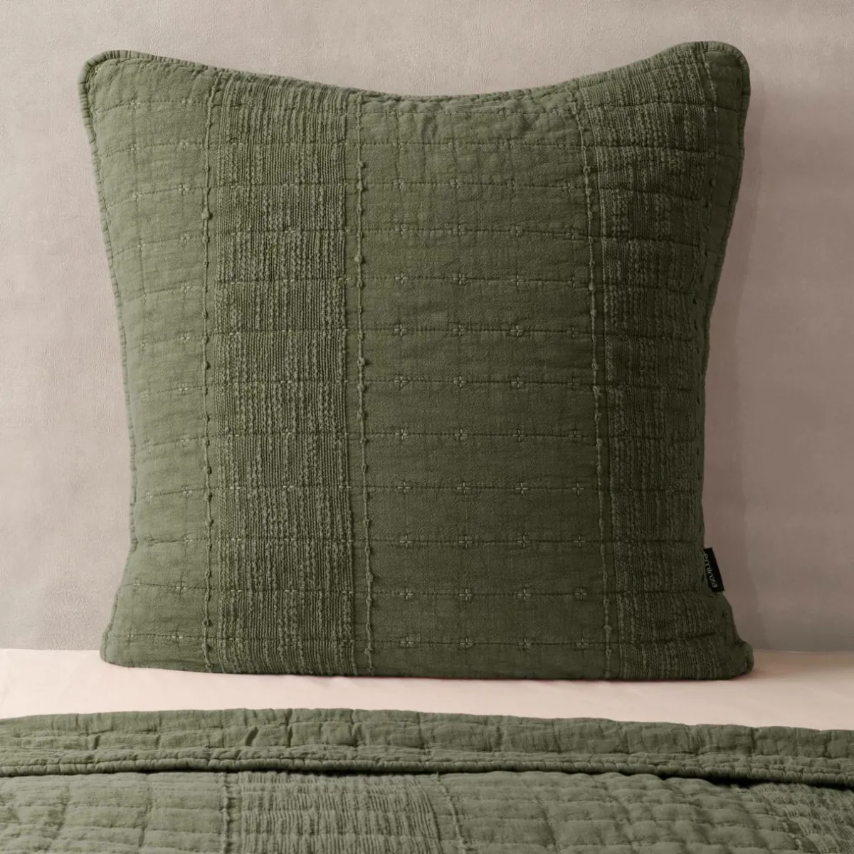 EMINZA Taie d'oreiller carrée coton (60 x 60 cm) Lena Vert romarin Clearance