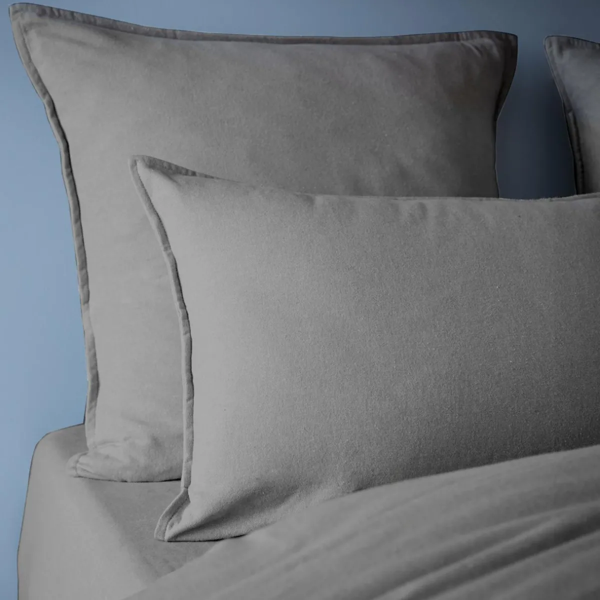 EMINZA Taie d'oreiller carrée flanelle de coton (63 x 63 cm) Théa Gris Anthracite Best