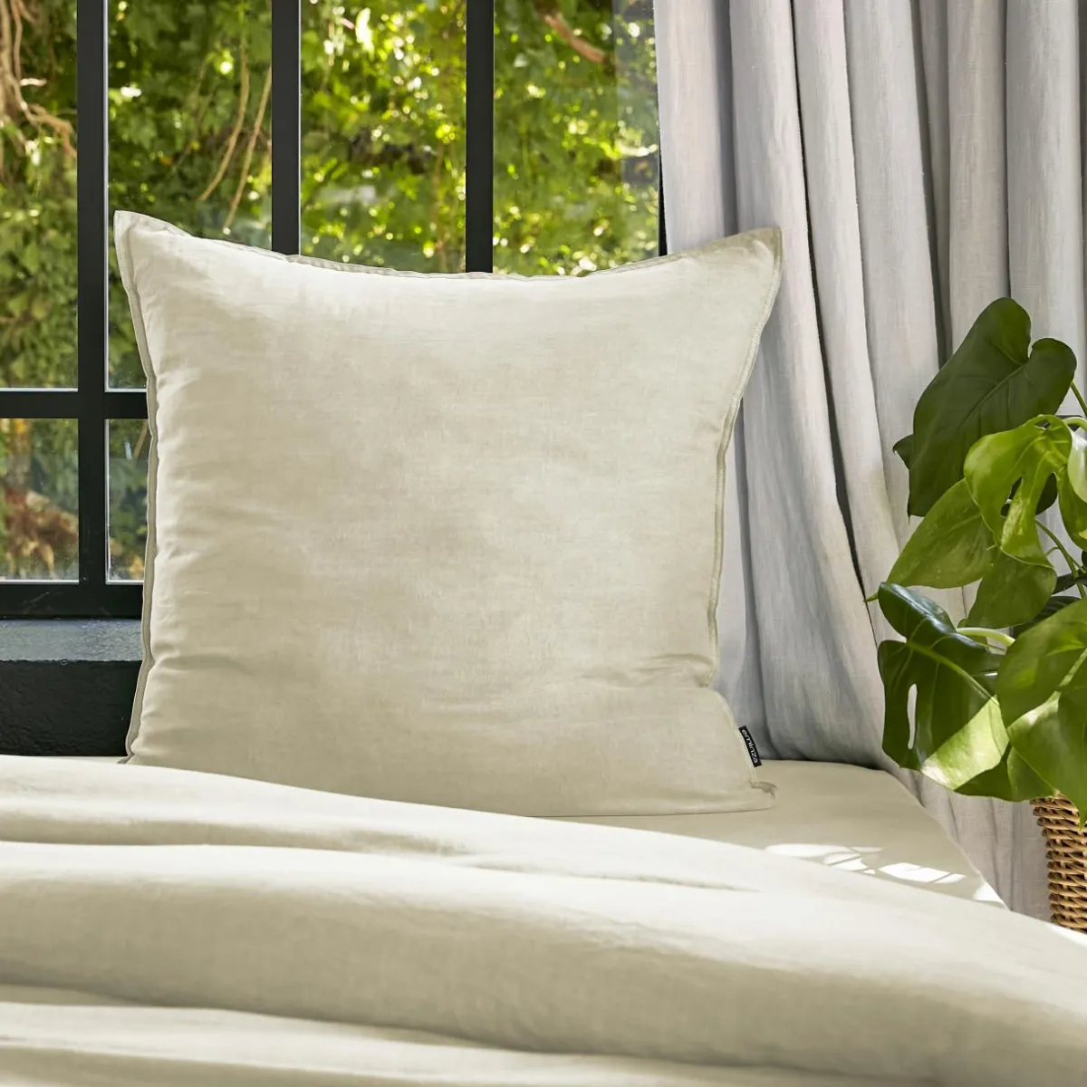 EMINZA Taie d'oreiller carrée lyocell Tencel™ lavé (63 x 63 cm) Olivia pampa Beige Outlet