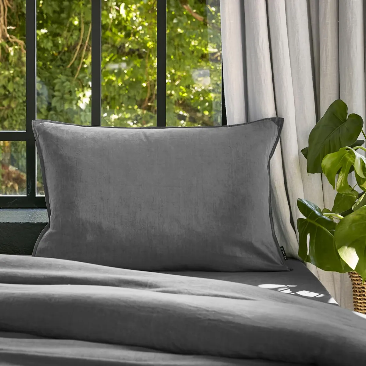 EMINZA Taie d'oreiller rectangulaire lyocell Tencel™ lavé (50 x 80 cm) Olivia granit Gris Sale