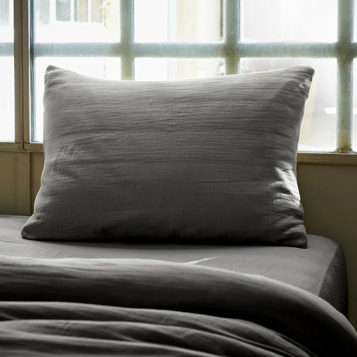 EMINZA Taie d'oreiller rectangulaire gaze de coton (50 x 70 cm) Gaïa Gris granit Gris foncé Online