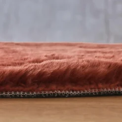 EMINZA Tapis rectangulaire fausse fourrure (140 x 200 cm) Finn Terracotta Discount