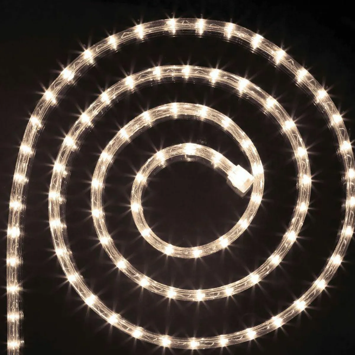 Feeric Lights & Christmas Tube lumineux 324 LED (18 m) Blanc chaud Clearance