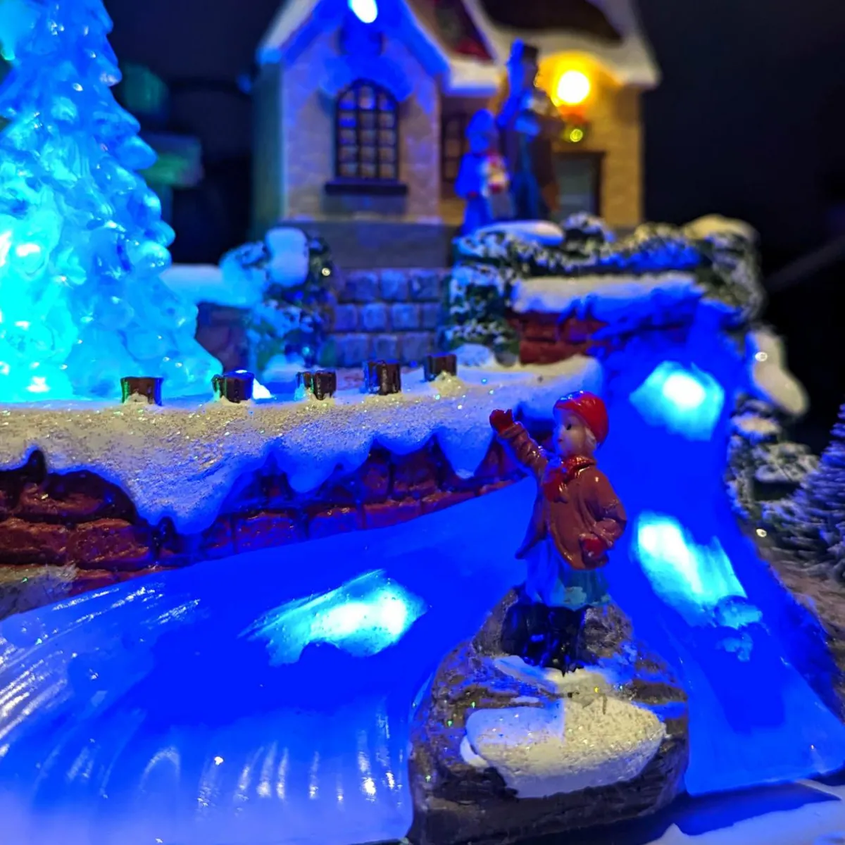 KAEMINGK Village de Noël lumineux à piles Soirée d'hiver Multicolore Online