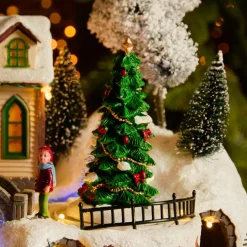 KAEMINGK Village de Noël lumineux, animé et musical (H33 cm) Eglise et chanteurs Multicolore Clearance