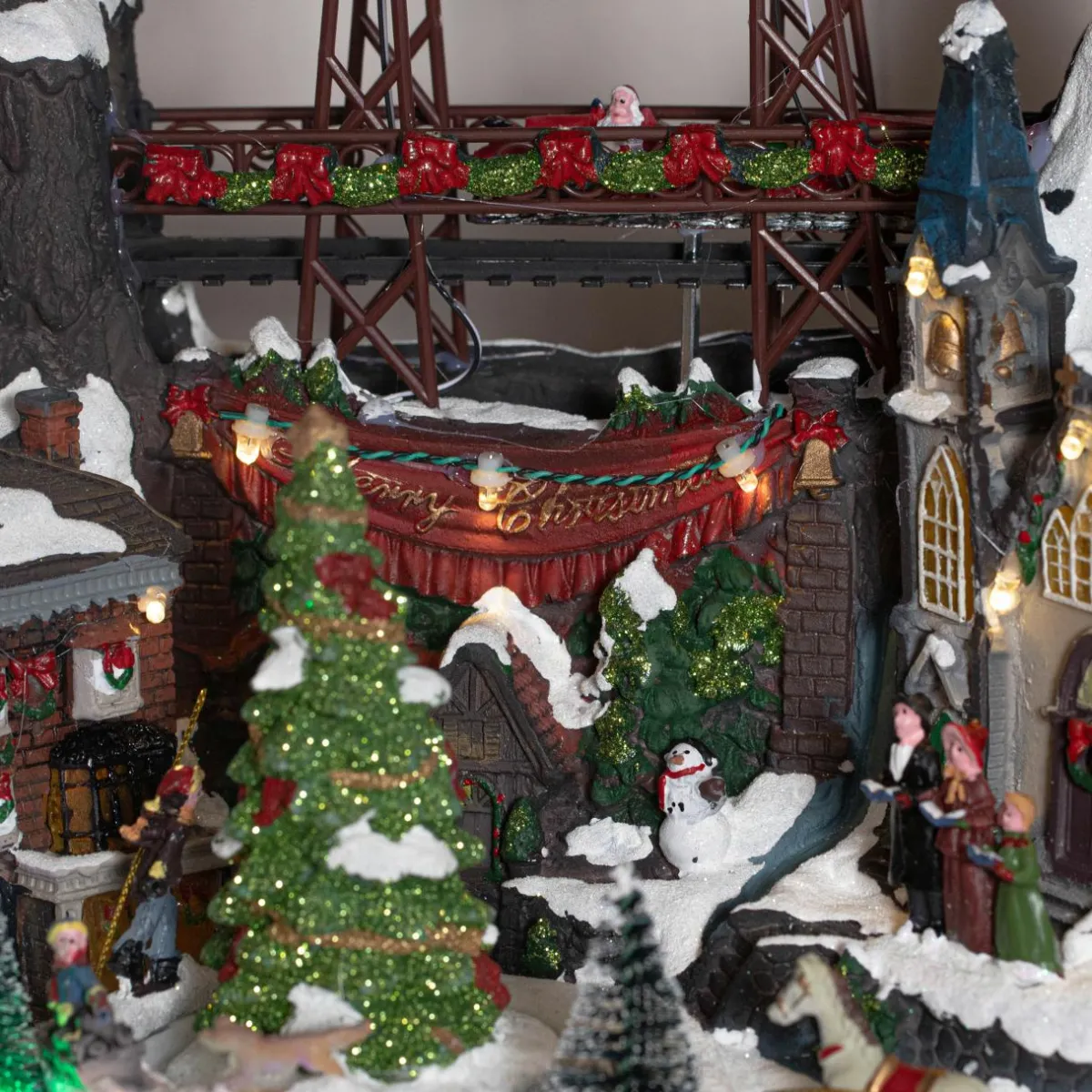 KAEMINGK Village de Noël lumineux et musical à piles Glaçons colorés et illuminés Discount