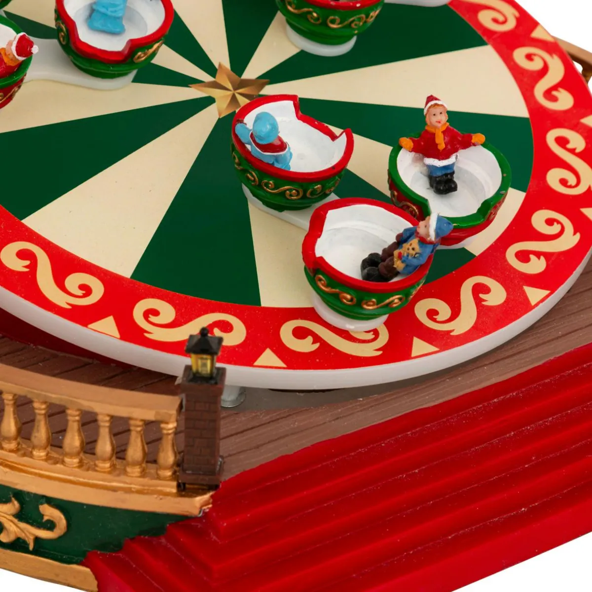 JJA Village de Noël musical et animé sur piles (H26 cm) Manège Tasses tournantes Multicolore Online
