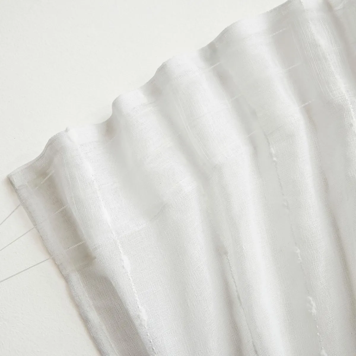 EMINZA Voilage galon fronceur pompons (140 x 240 cm) Axel Blanc Outlet
