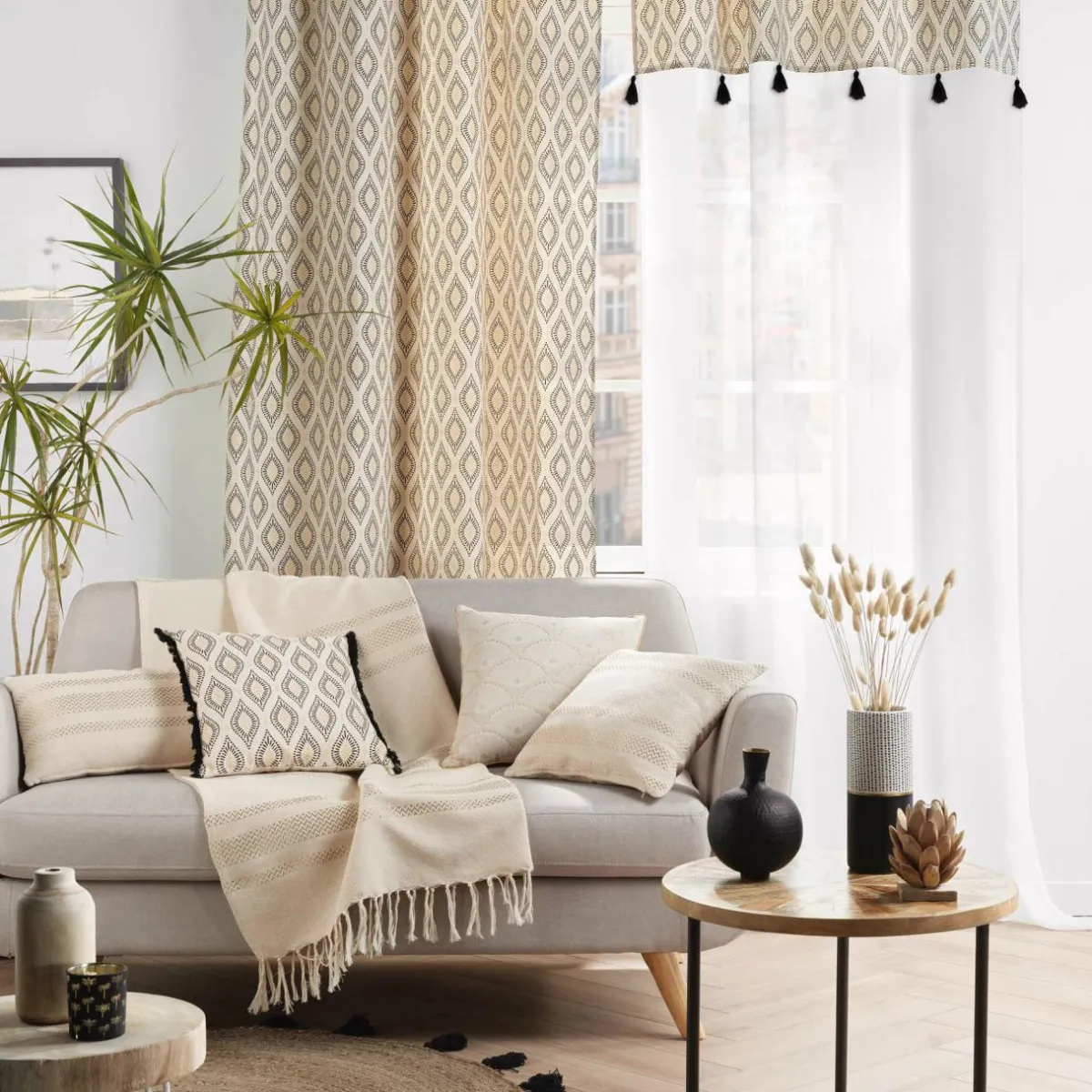 DOUCEUR D'INTERIEUR Voilage œillets (140 x 240 cm) Oricia Ecru New